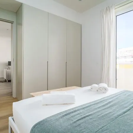 Modern & Cozy Mercado 21 By Lisbeyond *