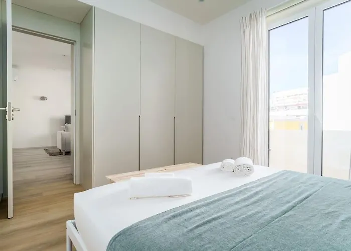 Modern & Cozy Mercado 21 By Lisbeyond *