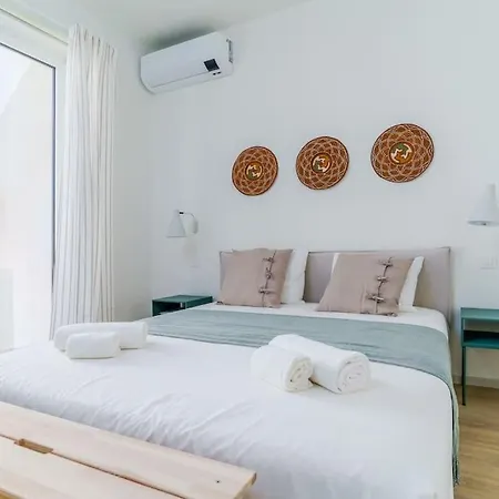 Modern & Cozy Mercado 21 아파트